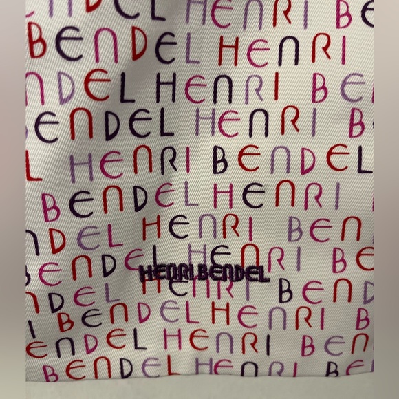 Henri Bendel Laundry Bag - Picture 4 of 4